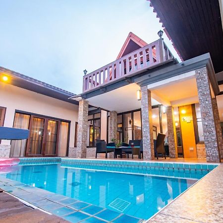 4Br Bali Style Private Pool Villa Siya พูลวิลล่าพัทยา パッタヤー エクステリア 写真